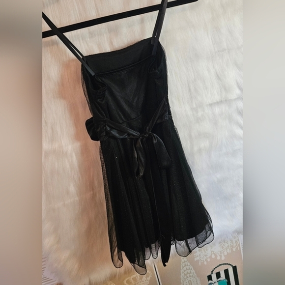 New Bell Girls Black Rose Formal A-Line Dress w/ Crinoline - Picture 6 of 10